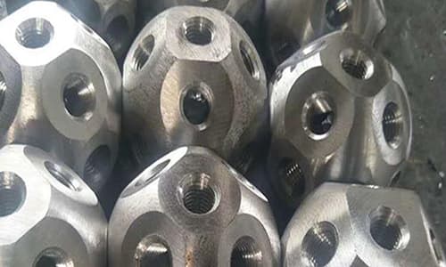 延边螺栓球网架的设计制作与安装